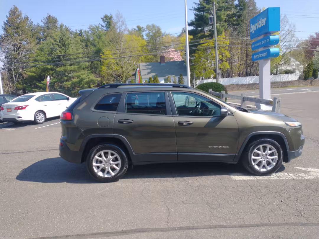 2016 Jeep Cherokee - 1C4PJLAB7GW116235 - Image #2